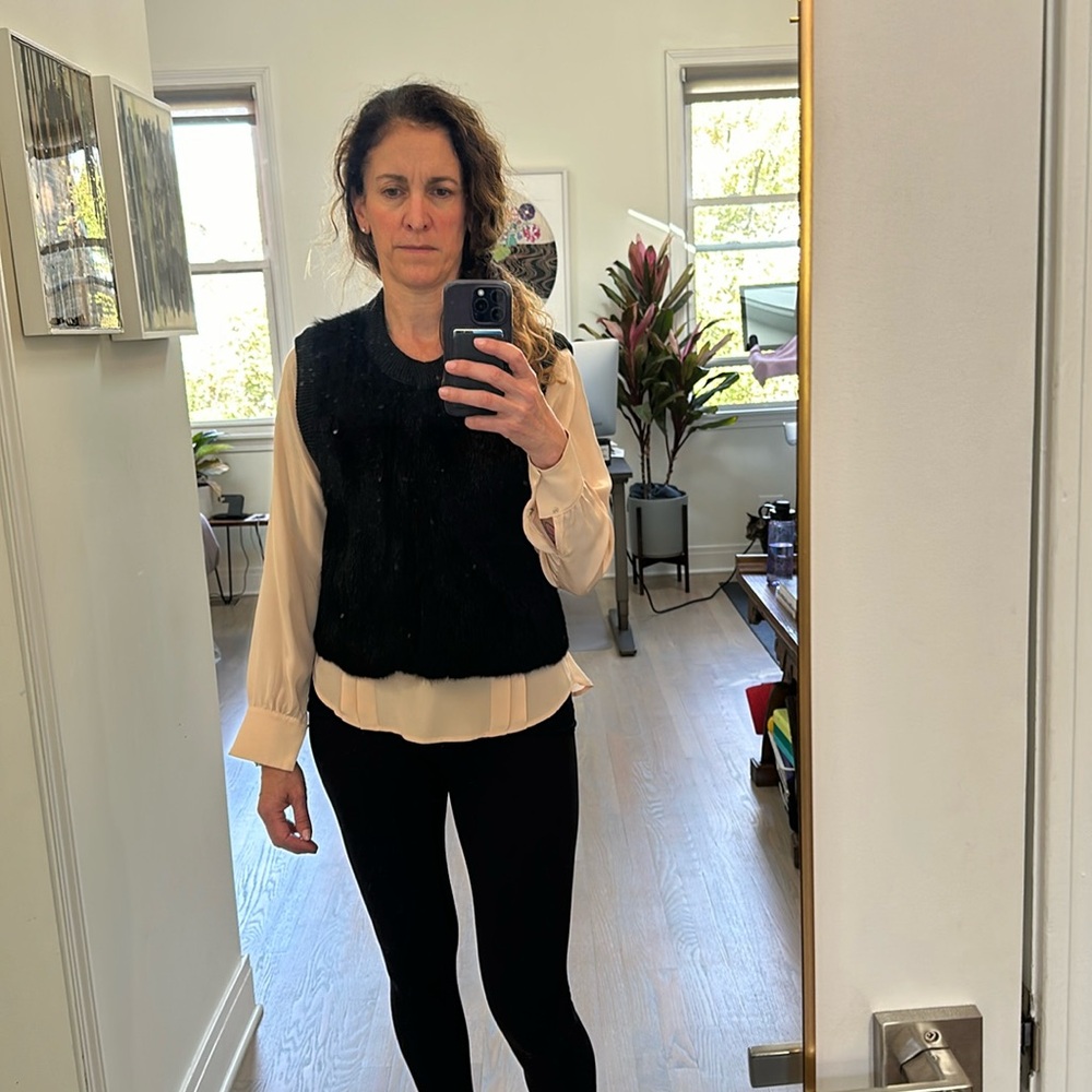 Qi rabbit fur vest